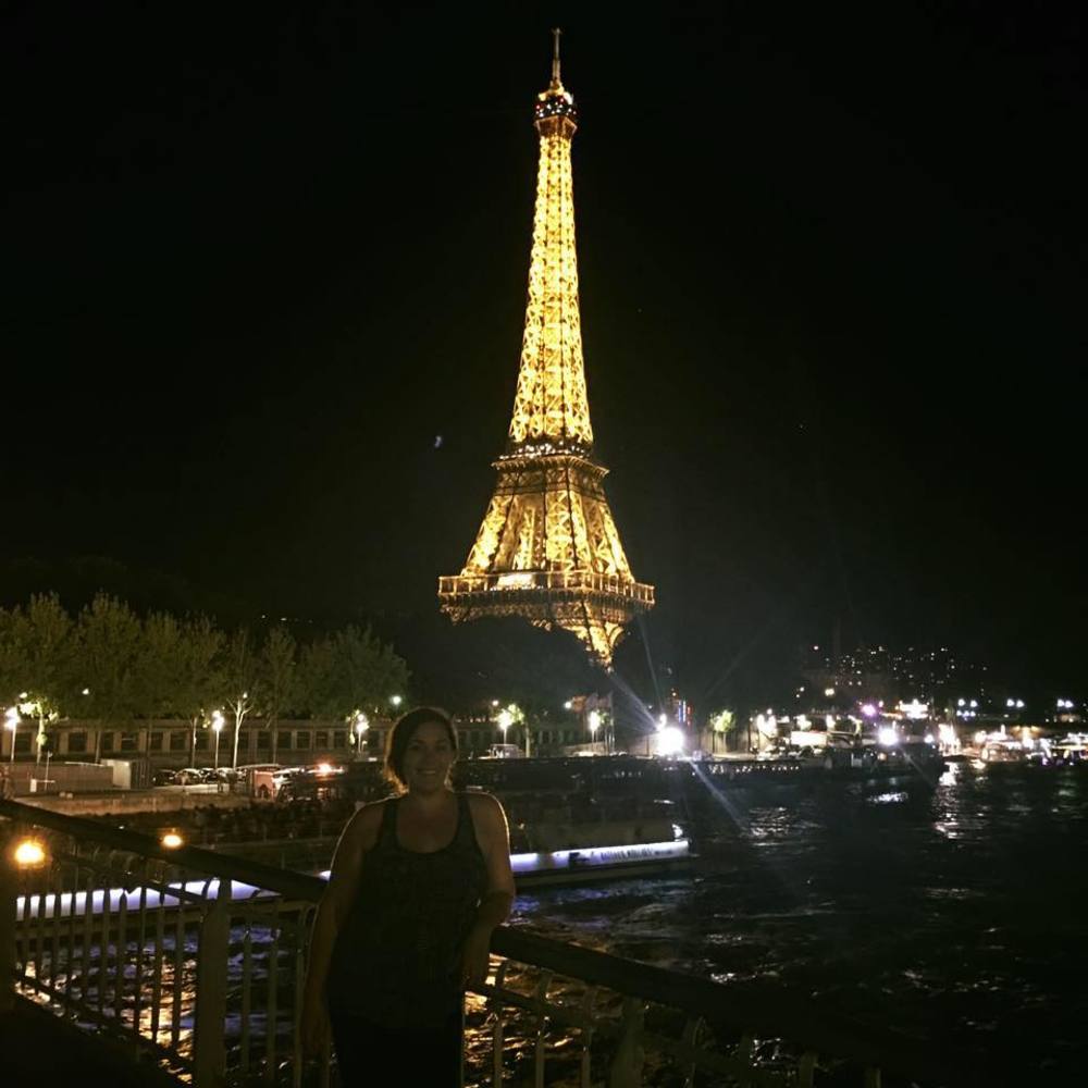 Meet your Posher, Casandra